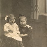 Image19 Maria und Elisabeth Saufaus