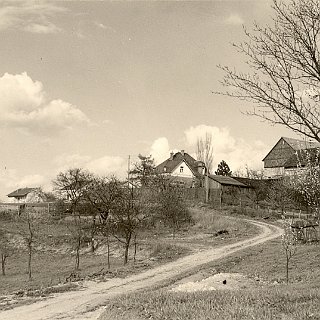 Bild0203 Die Villa vom Biengarten aus gesehen. Im Vordergrund die heutige Friedenstrasse.